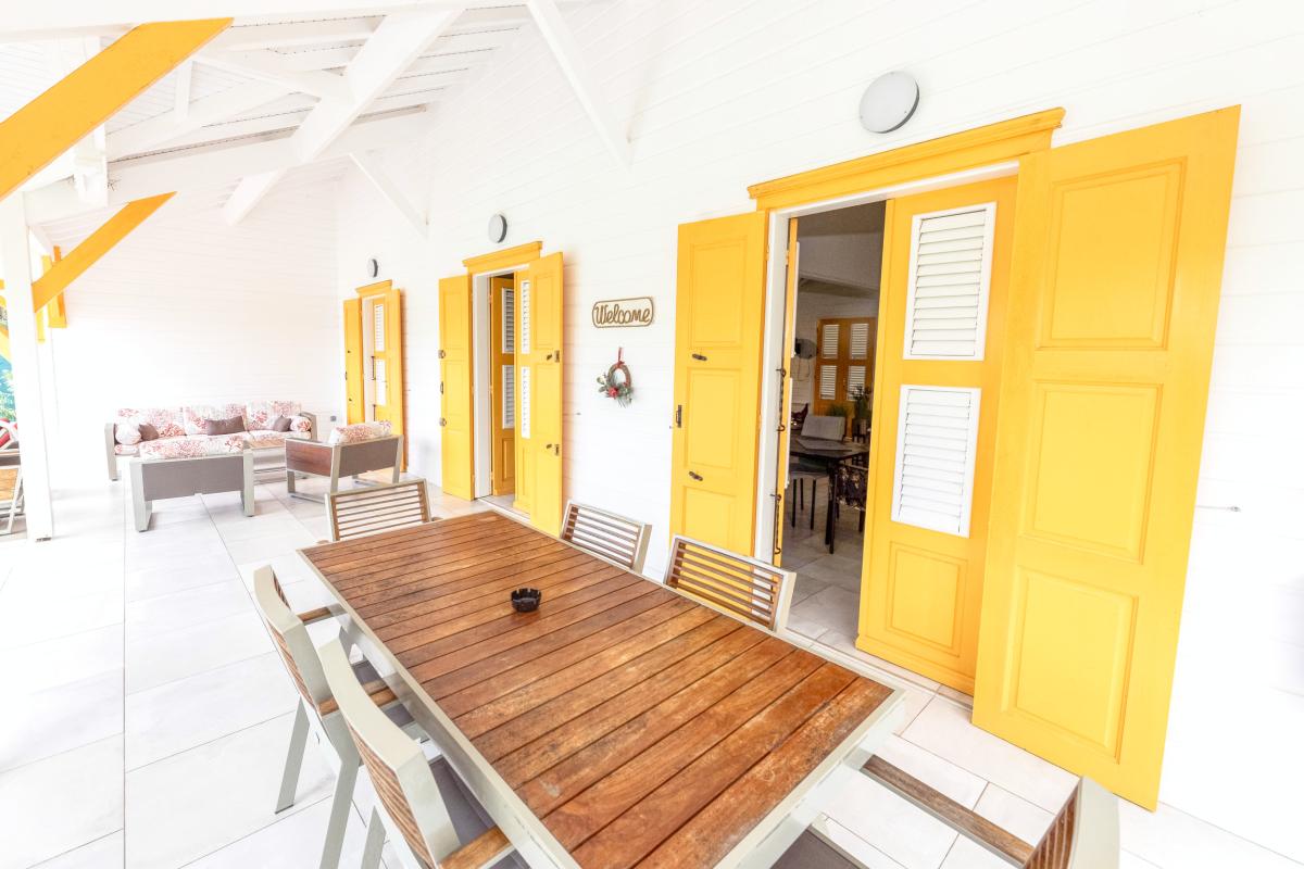 8.Location villa piscine Marie Galante Guadeloupe_Terrasse